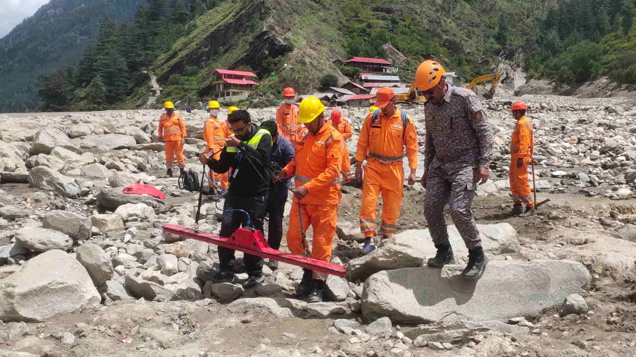 Uttarkashi Disaster Hotelier Sanjay witnessed three disasters said furious form Kheer Ganga most terrifying