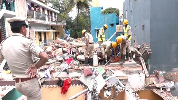 बंगलूरू में सिलिंडर धमाके बाद का घटनास्थल का मंजर