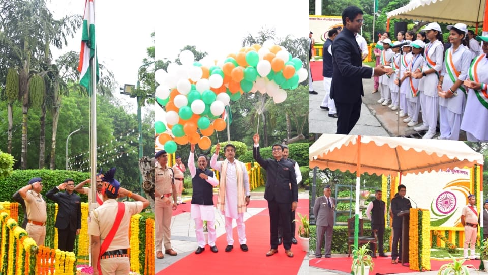 NDMC Chairman hoisted the tricolor at Palika Kendra