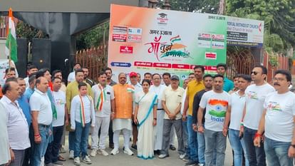 Jana Gana Mana in Moradabad, the city came to a standstill at 8:30 am for collective national anthem