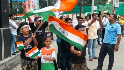Jana Gana Mana in Moradabad, the city came to a standstill at 8:30 am for collective national anthem