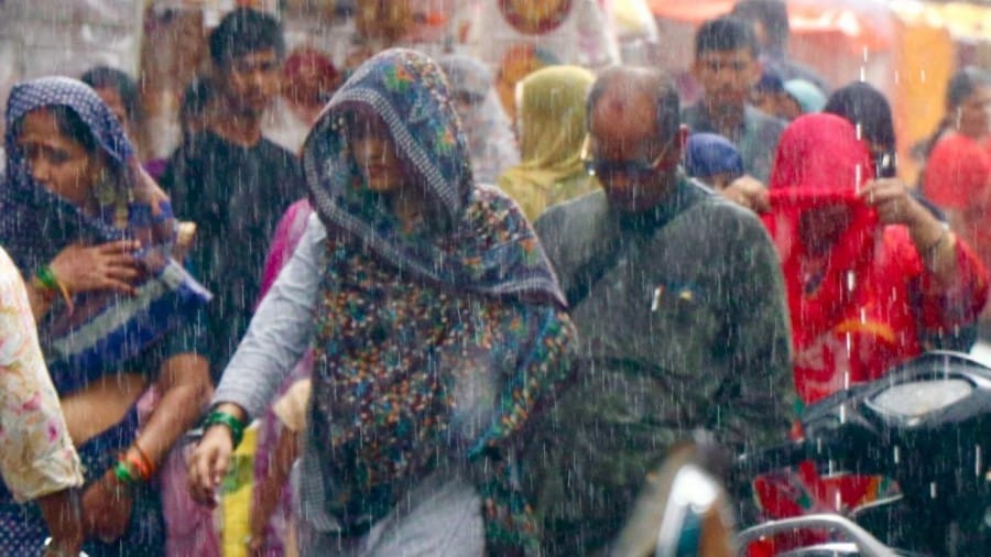 indore news: Heavy rains drench city, monsoon alert issued for 23 districts