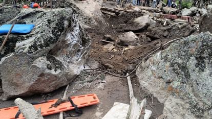 Kishtwar Cloudburst many Dead Dozens Missing in Jammu and Kashmir Despite six Day Red Alert