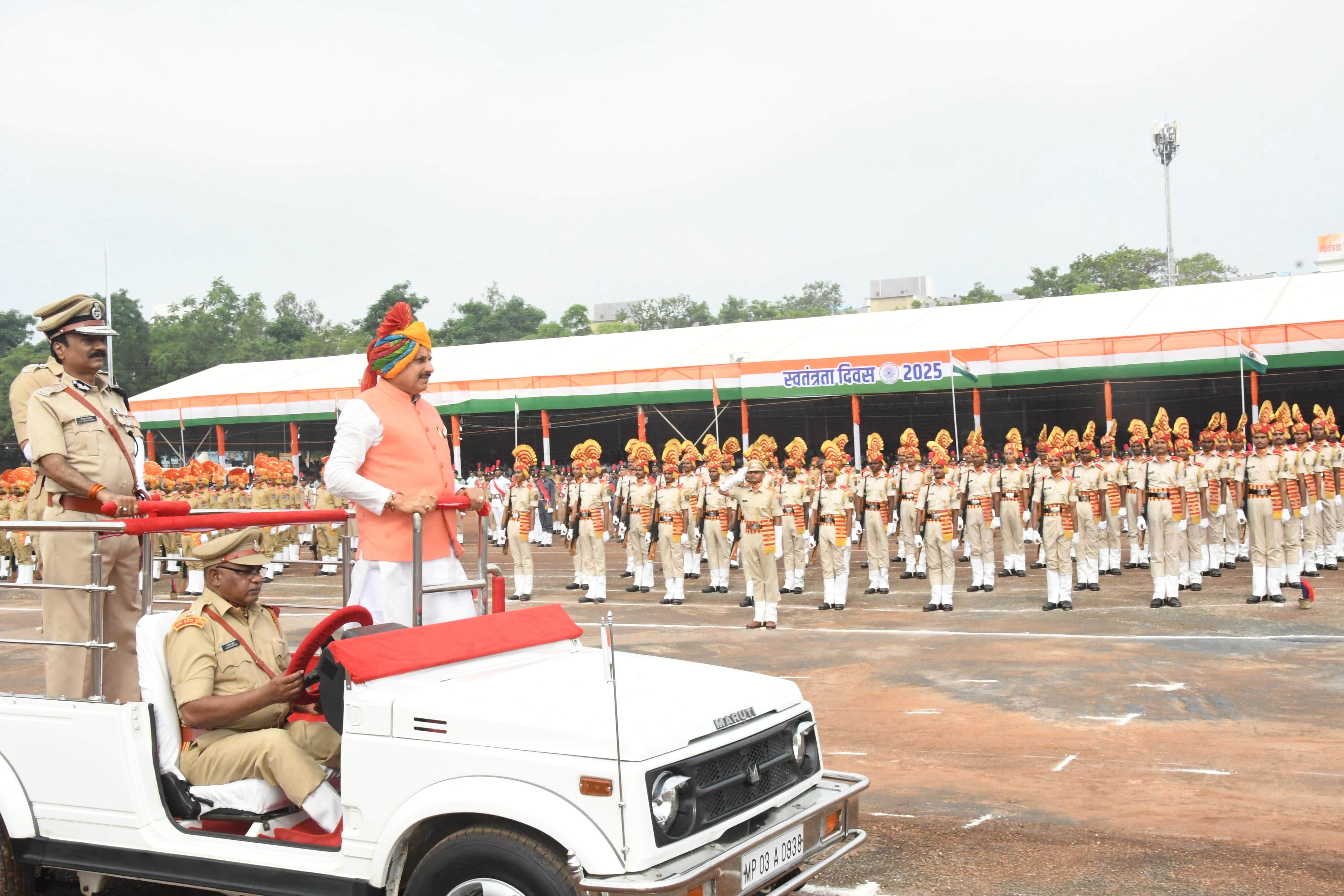 MP News: CM Dr. Mohan Yadav hoists flag in Bhopal, message to the people of the state