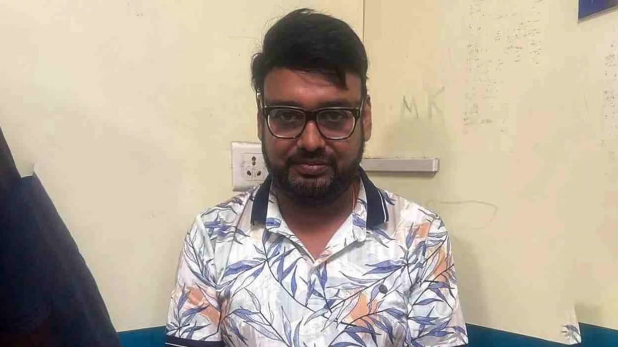 Khadse's son-in-law Khewalkar booked for clicking woman's photos, shooting videos without consent