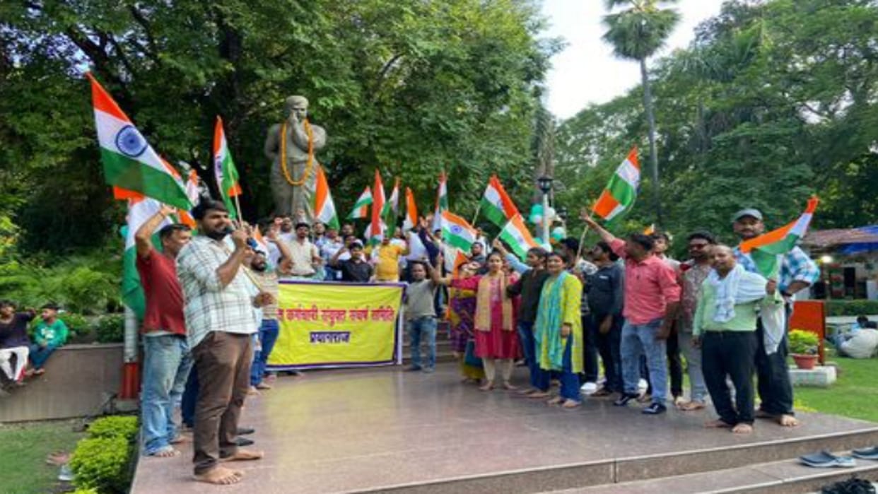 The tricolor was hoisted with pride in Sangam city, the great heroes of independence were remembered