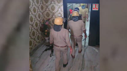 Kanpur: Raids in Barra, Naubasta, Akbarpur in search of absconding associates of Akhilesh Dubey