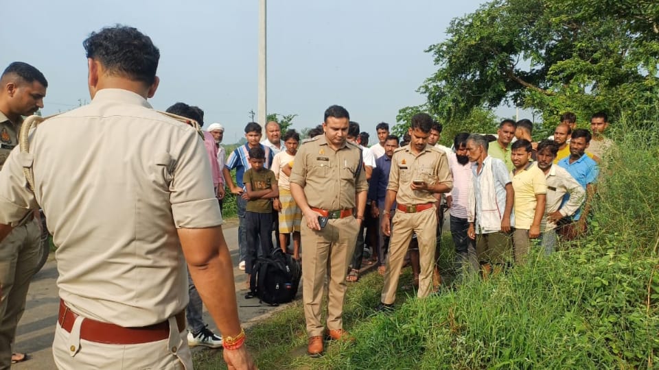 UP News Young man murdered by slitting his throat in Bulandshahr body found on the roadside