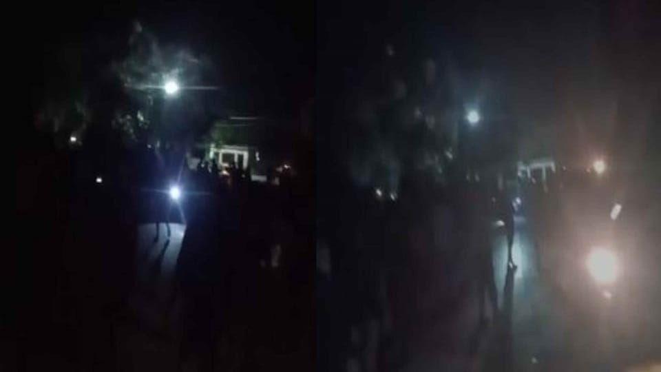 ruckus in Etah Before Janmashtami firing spread panicvillagers chased away the police