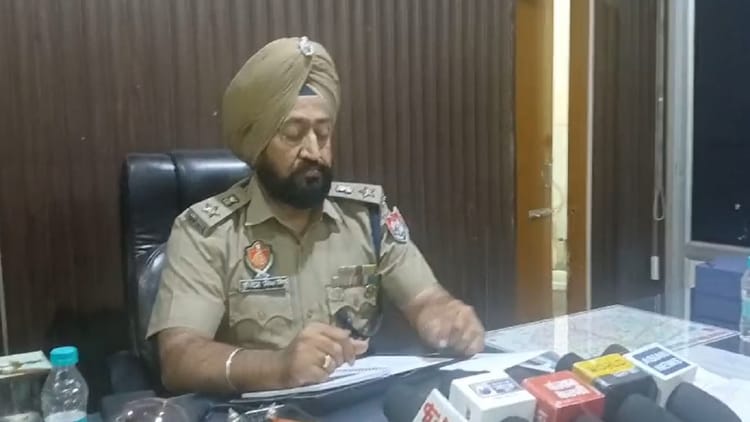 Encounter Between Punjab Police And Gangsters: Criminal Shot In The Leg, Fired At Jewellery Shop In Ferozepur - Amar Ujala Hindi News Live - पंजाब पुलिस व गैंगस्टरों में मुठभेड़:बदमाश के पैर