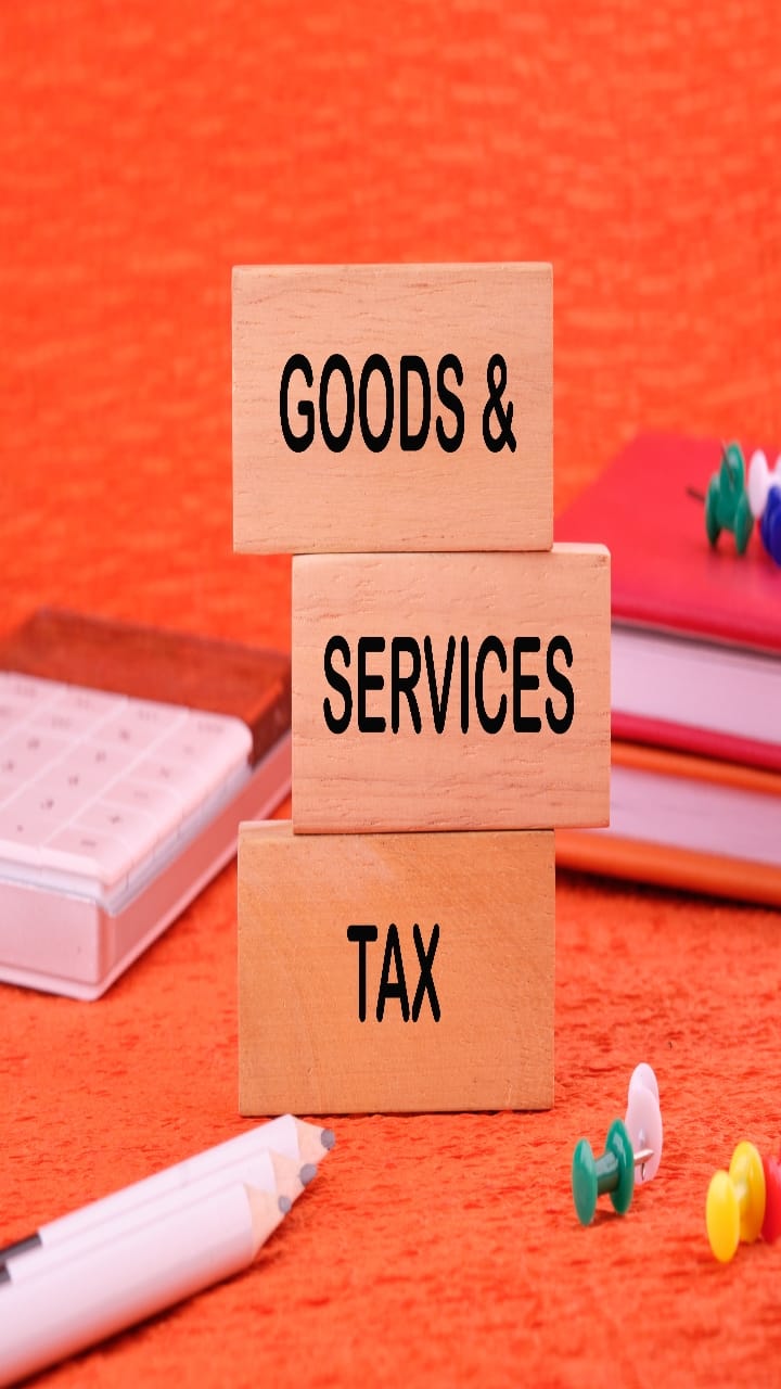 Jhansi: Vehicle sales remained sluggish in anticipation of GST reduction, 401 vehicles sold less, department s