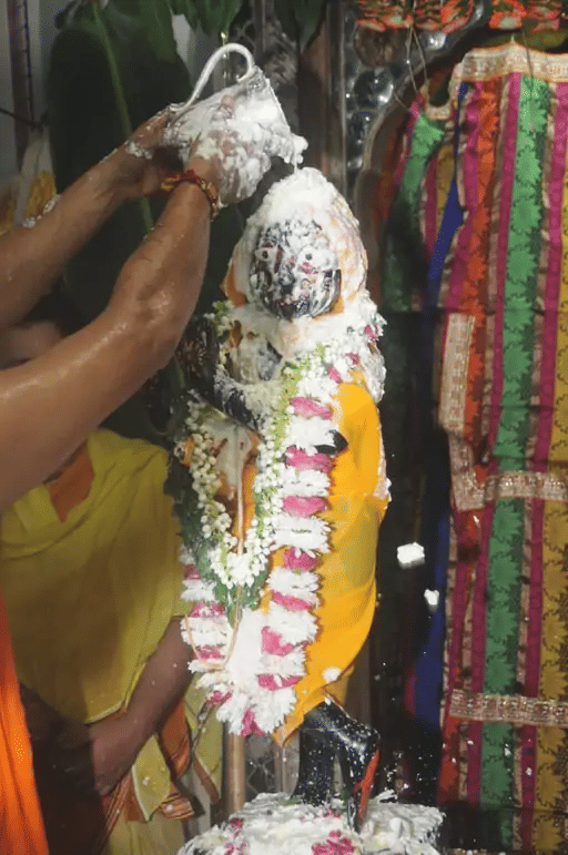 unique tradition of celebrating Janmashtami during the day in a particular Krishna temple in Jaipur
