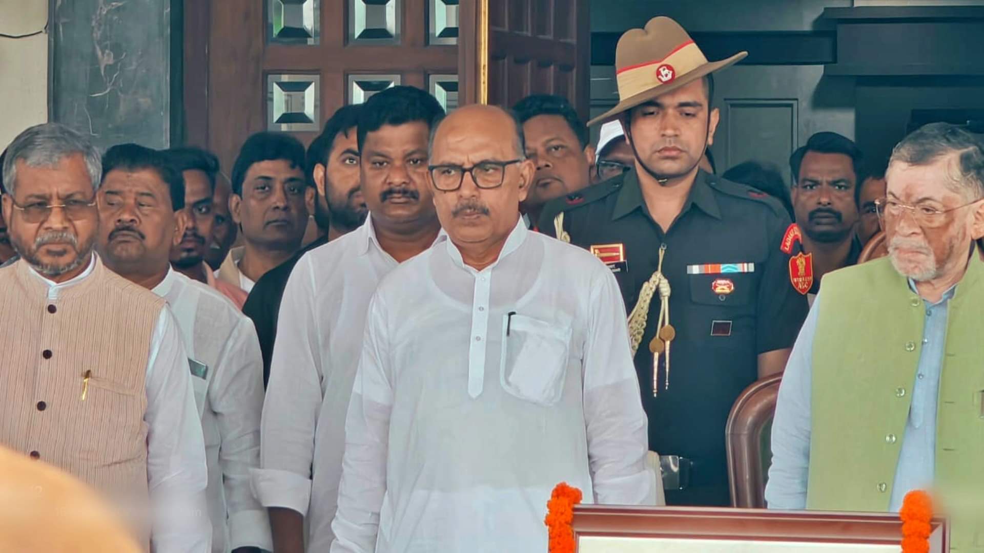 Jharkhand News: Governor, Speaker and MLAs paid tribute to Education Minister Ramdas Soren