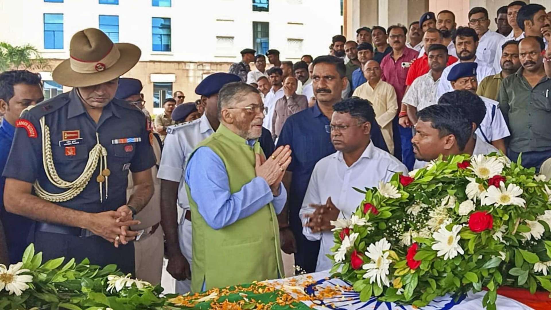 Jharkhand News: Governor, Speaker and MLAs paid tribute to Education Minister Ramdas Soren