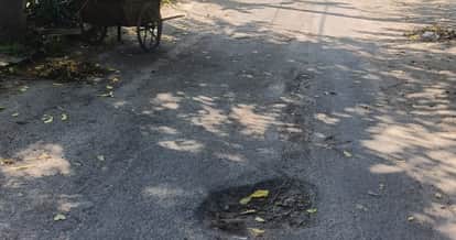 Kanpur speeding car ran over female sanitation worker sanitation workers created ruckus teenager also injured