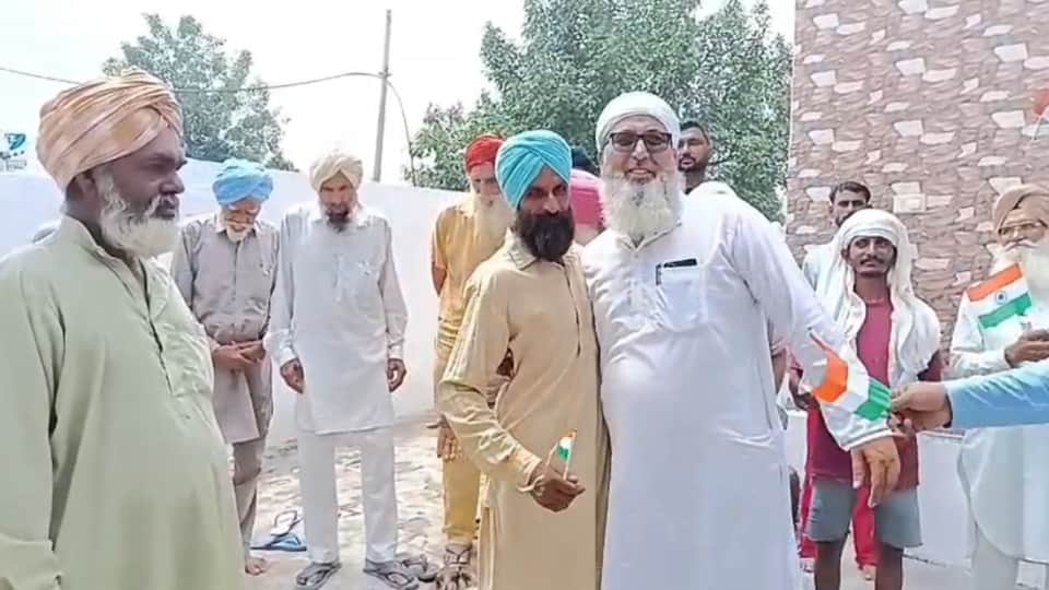 Independence Day celebrated in a mosque built before 1947 in Malianwala, Moga