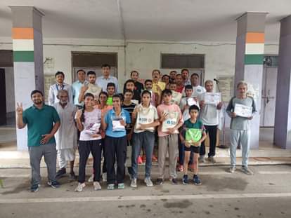 कैलाश प्रकाश स्पोर्ट्स स्टेडियम में दौड़ के विजेताओं को किया गया सम्मानित