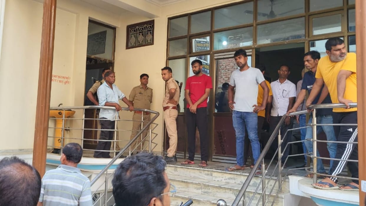 Woman kept writhing in pain doctors kept giving assurances died after operation in private hospital