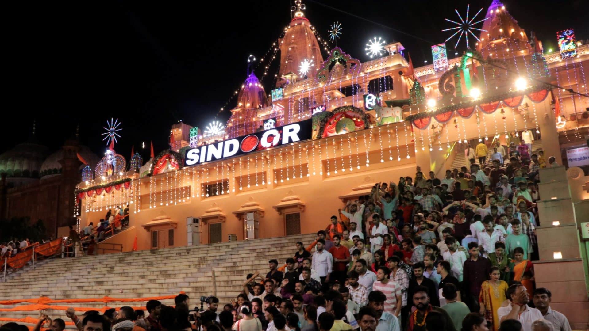 Shri Krishna Janmashtami Celebration of Kanha's birth across the country News In Hindi