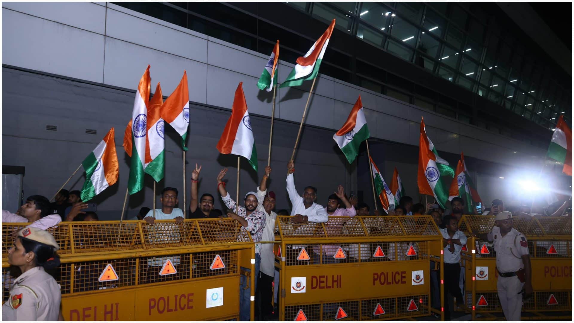 Shubhanshu Shukla returns to India to a warm welcome After Space Travel See Photos Rekha Gupta Jitendra Singh