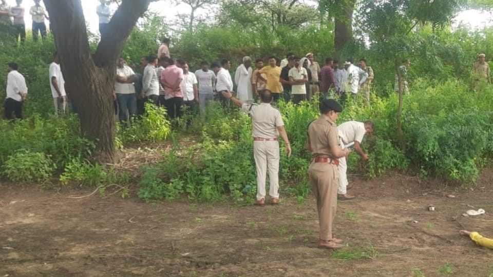Female Teacher Murder case Her clothes torn her face was burnt by pouring acid family alleges brutally killed