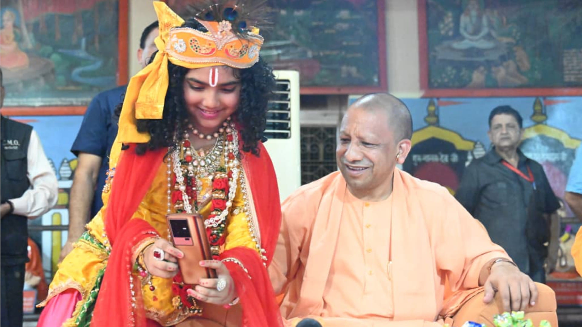 CM Yogi swung Laddu Gopal in a swing on the occasion of Janmashtami festival in Gorakhpur temple