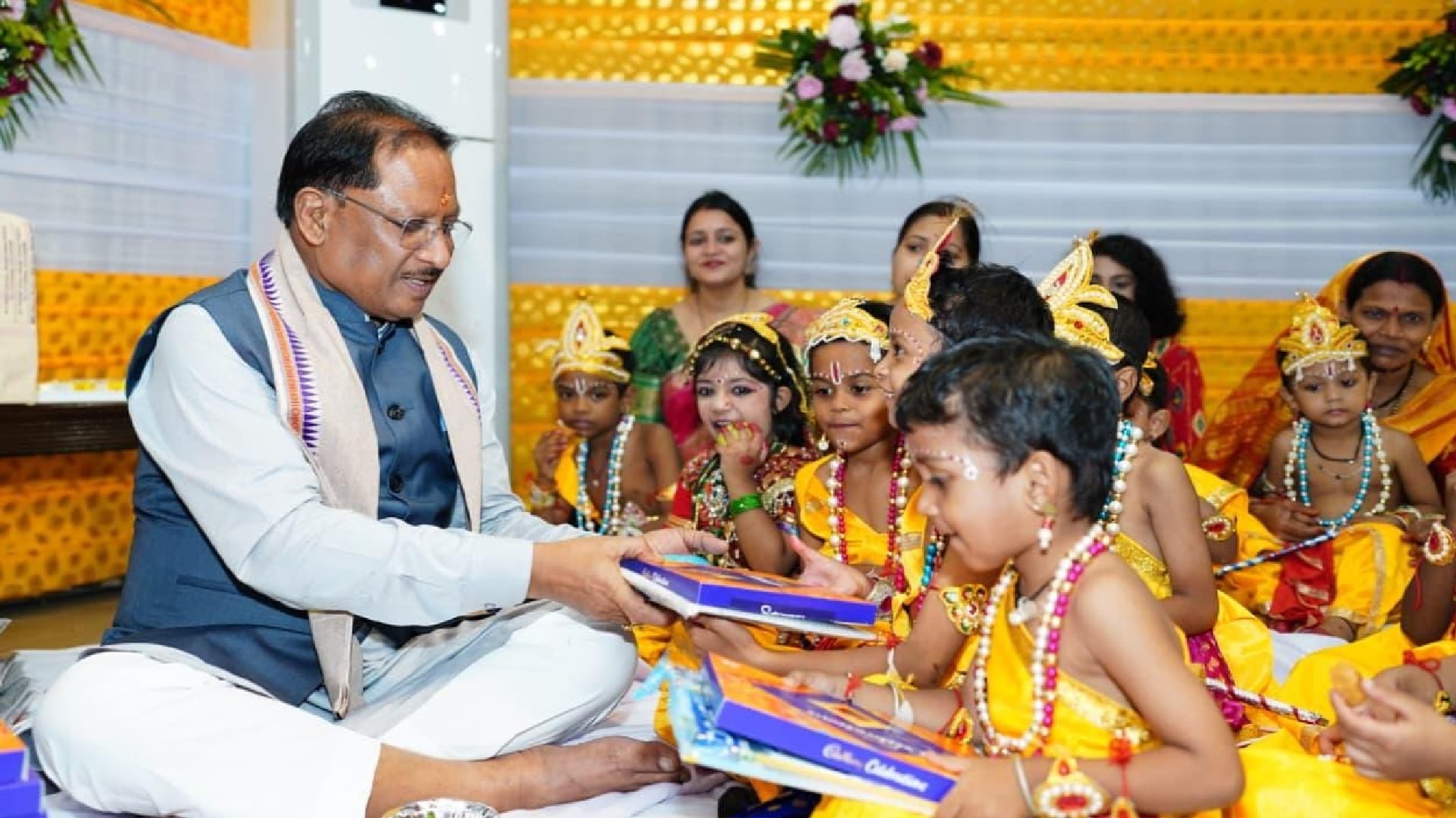 Janmashtami was celebrated with great pomp in the Chief Minister's residence with little Balgopals in CG