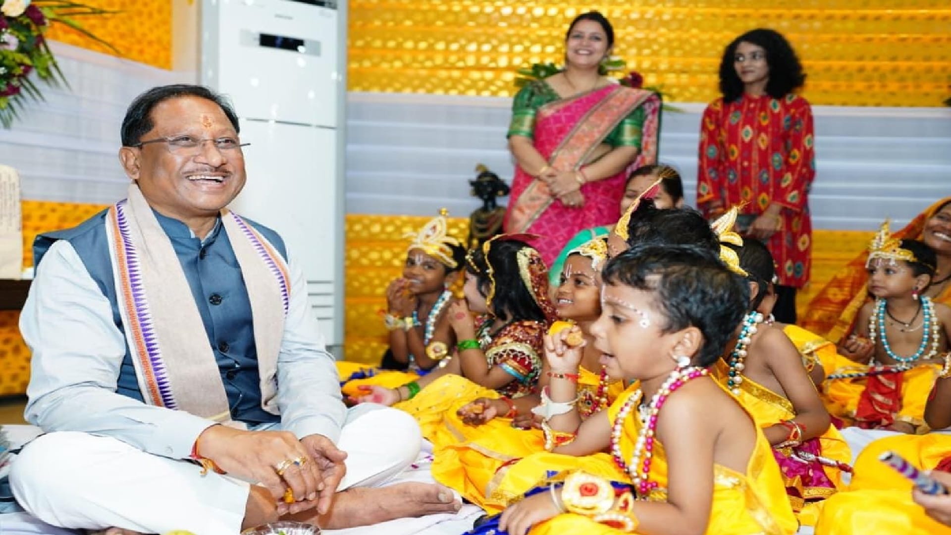 Janmashtami was celebrated with great pomp in the Chief Minister's residence with little Balgopals in CG