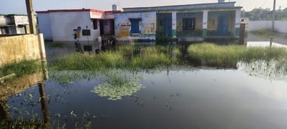 Unnao Flood Ganga river flowing above the danger mark many tehsils affected DM SDM inspected