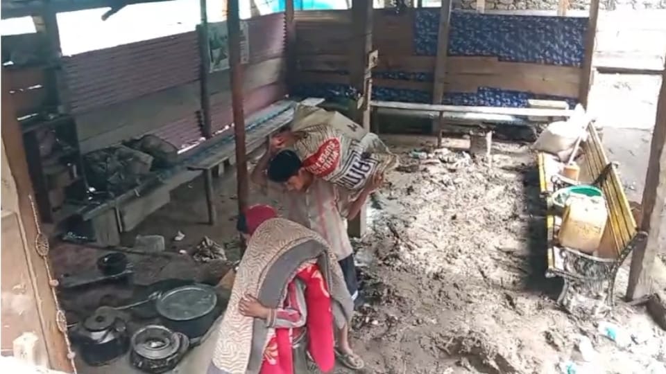 Kishtwar Cloudburst Bachni and Gudiya left death behind with a gap of two minutes Jammu and Kashmir