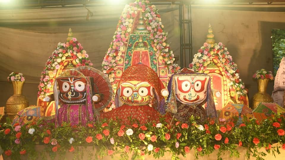 Krishna Janmashtami: locks were broken...when Murli Wale born, 30 pictures of joy and enthusiasm in Moradabad