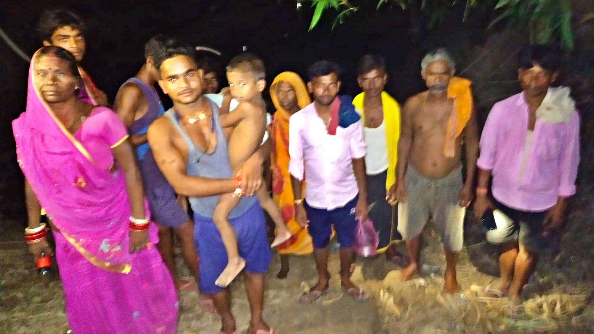 Samastipur News: floods of Ganges; villages submerged, people forced to live in tents on dams and roadsides