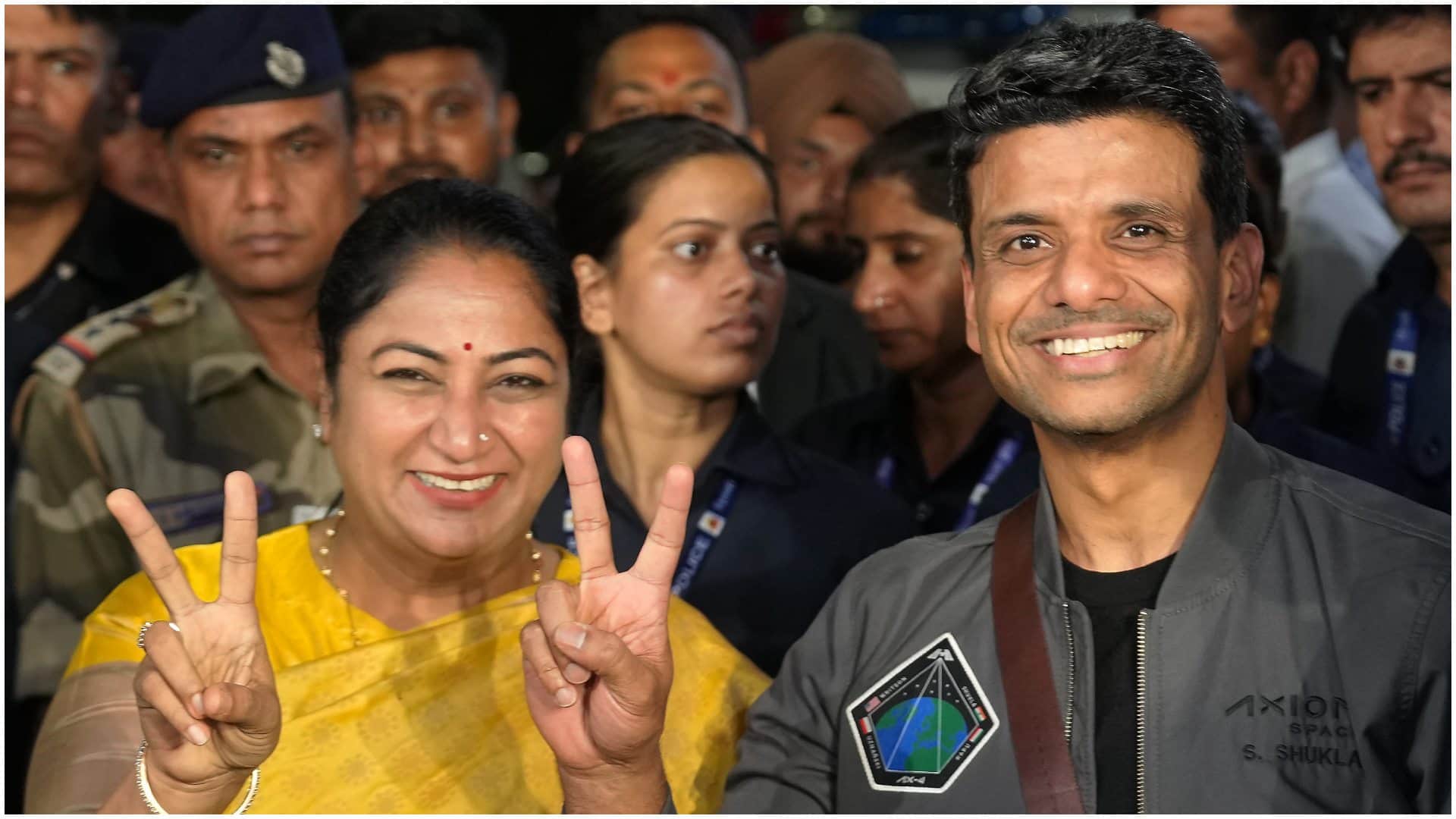 Shubhanshu Shukla returns to India to a warm welcome After Space Travel See Photos Rekha Gupta Jitendra Singh