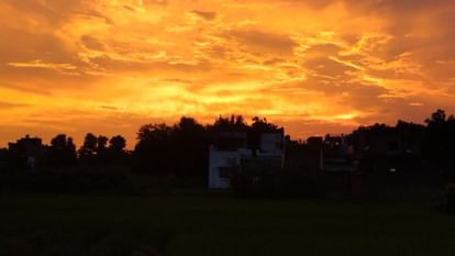 Sunshine increased the temperature in Varanasi during day 2.6 degrees more than average