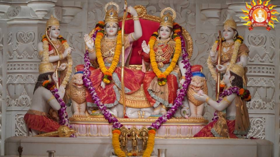 Ramlala temple doors opened at 12 midnight Janmashtami festival celebrated with great pomp in Ayodhya