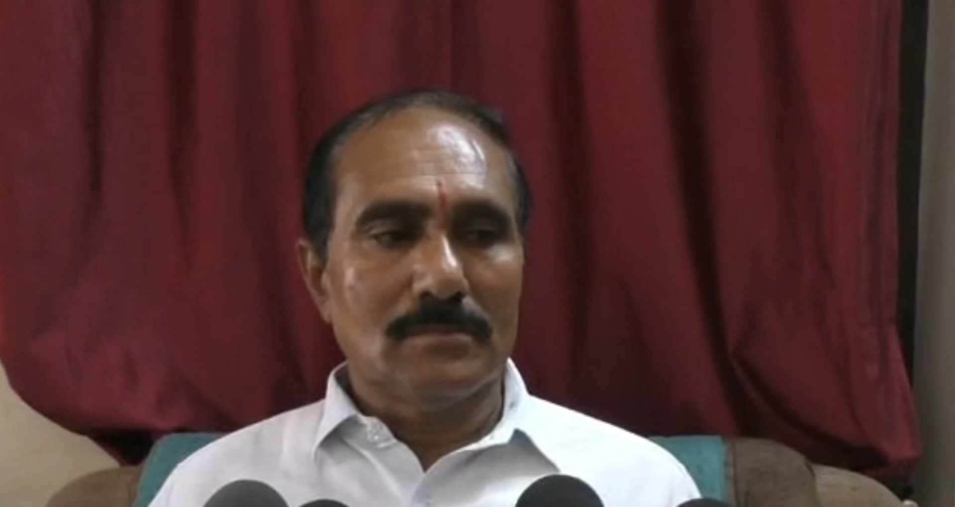 Katni's daughter Archana disappeared from a moving train - missing even after 12 days, family took refuge in G