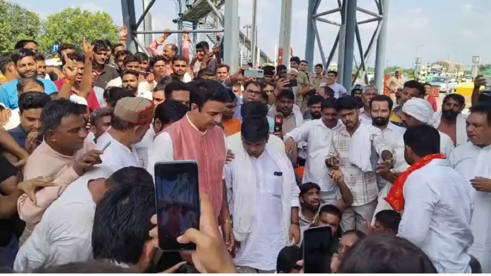 Bhuni Toll case: The ongoing protest against the beating of an army soldier ends, know what was agreed upon