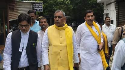 कैबिनेट मंत्री ओमप्रकाश राजभर ने कोर्ट में किया सरेंडर