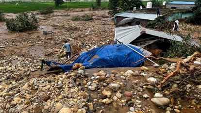 Kathua Cloudburst Update People Rushed to Save Lives as Strong Water Current Hit While Sleeping