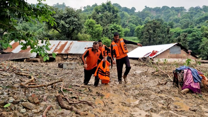Kathua Cloudburst Update People Rushed to Save Lives as Strong Water Current Hit While Sleeping