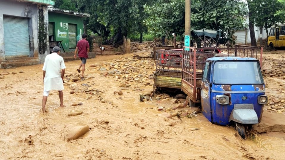 Kathua Cloudburst Flood havoc in Kharot village bikes and scooters also washed away five thousand chickens die