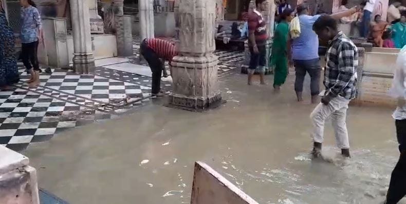 Bad situation after flood in Mathura