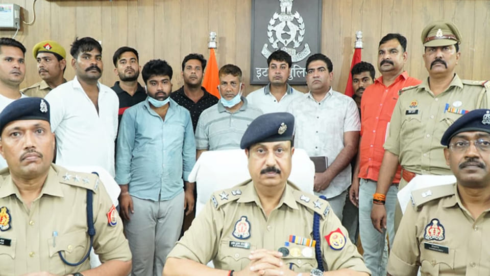 UP: Two interstate liquor smugglers arrested, English liquor worth 25 lakhs recovered