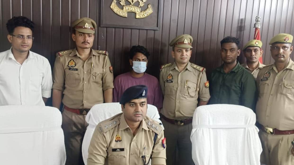 UP Crime Another accused of selling SIM cards to cyber criminals arrested cyber cell and police caught
