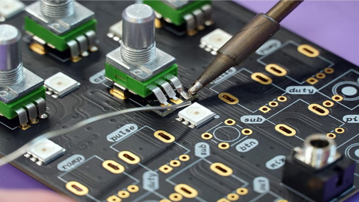 India semiconductor market expected to reach $100 billion by 2032, claims Union Bank report