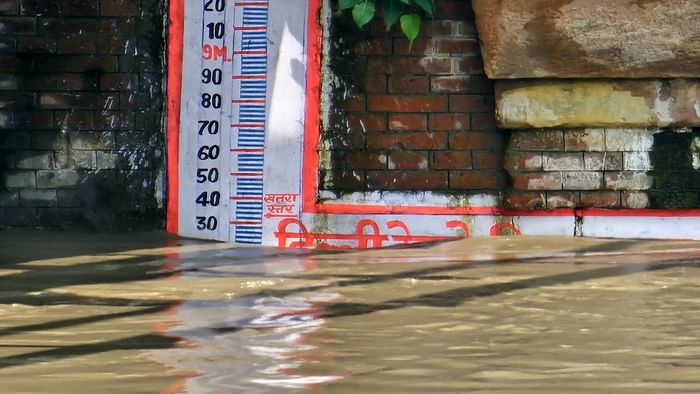 Yamuna crossed danger mark Delhi likely to be flooded flights affected airlines issued advisory