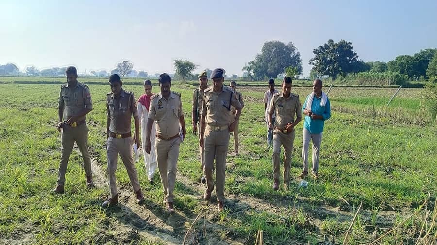 father killed his daughter by stabbing her 13 times with an axe due to a love affair In Firozabad