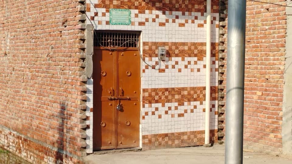 flood in up mathura in worst condition due to yamuna water level rise