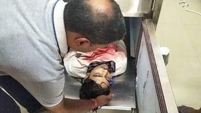 Student murder in Ghazipur school Four blows were made with a knife on the head, chest and waist