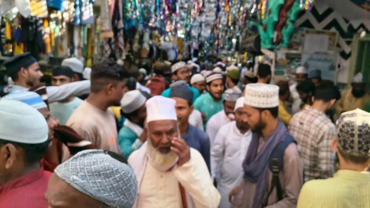 Urs-e-Razvi Work for the progress of the country spread love message gave from Dargah Ala Hazrat